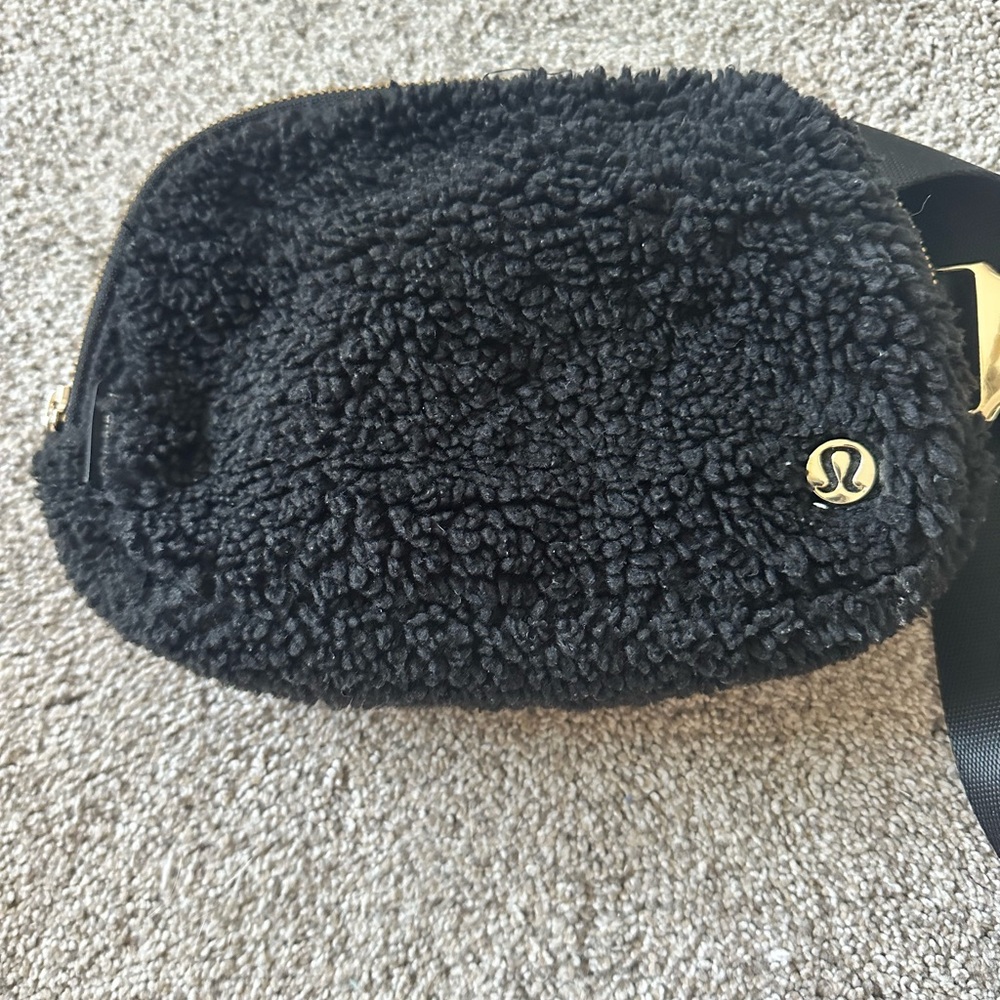 Lululemon Black Sherpa Crossbody Bag